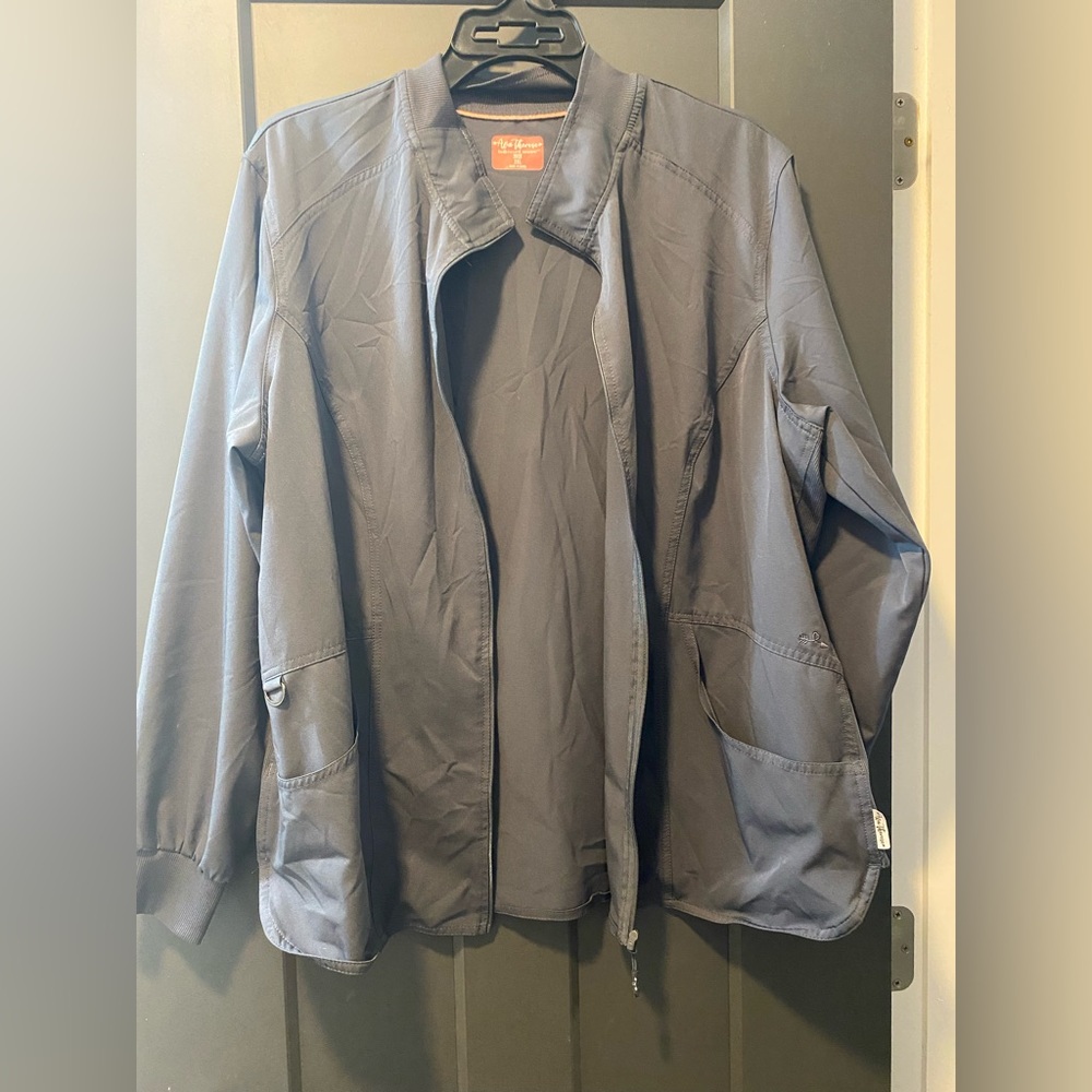 Gray women’s Ava Therese scrub jacket